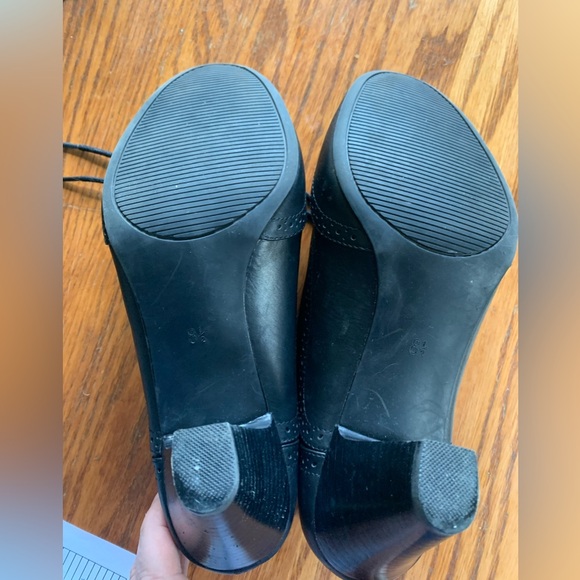 Kelly and Katie Size 8.5 black booties - Picture 3 of 5